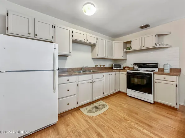 22 A Holly Street #A, Toms River, NJ 08757