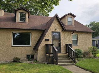 411 W 15th St, Auburn, IN 46706