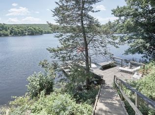 493 Lake Shore Dr, Hewitt, NJ 07421