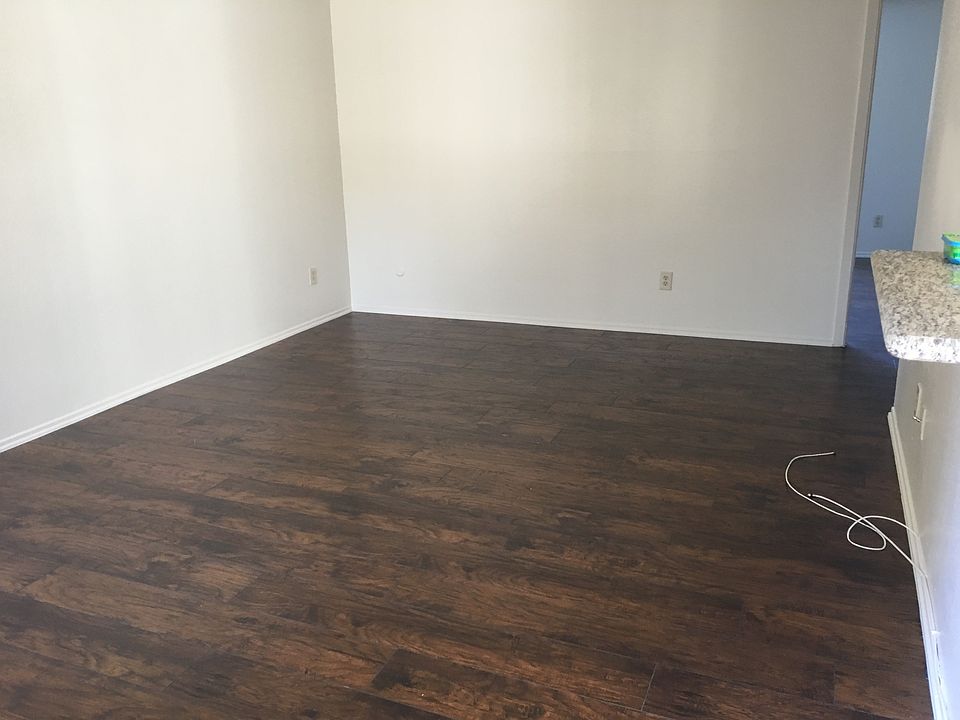 1st image of 570 S Mollison Ave APT 25