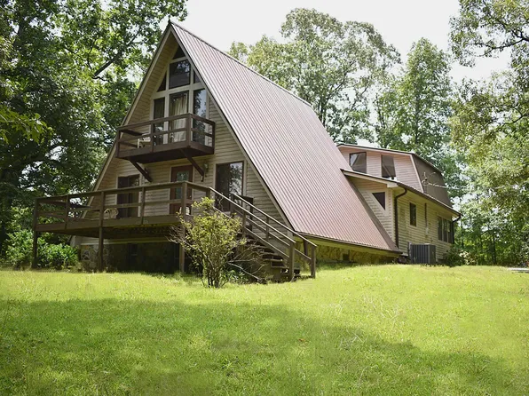 932 Comerdale Rd, Sylacauga, AL 35150