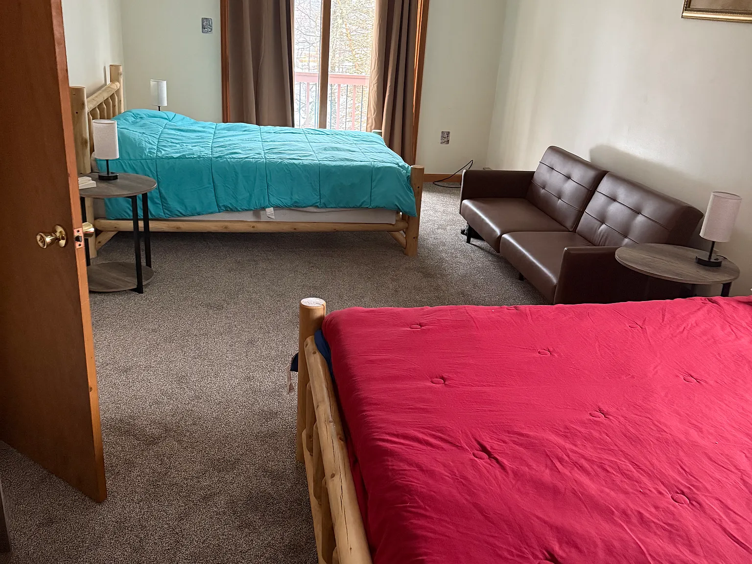 3 bed, 1428 sqft, $2,300 — Photo 3