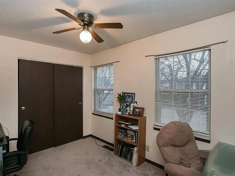 2420 Bittersweet Ct — Photo 9