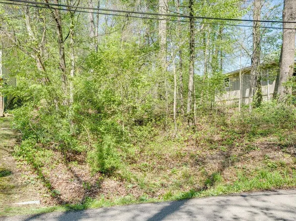 593 Ross Rd SE, Lancaster, OH 43130