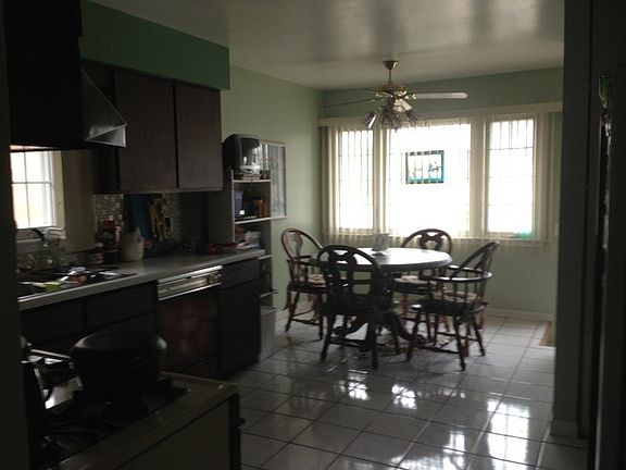 5th image of 4933 Harold Ave