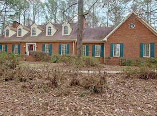 110 Sir Lancelot Ct, Fayetteville, GA 30214