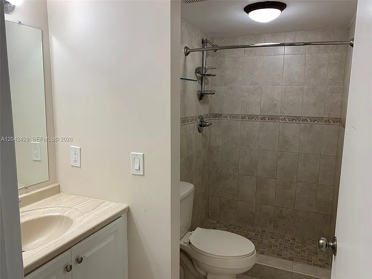 6745 SW 132nd Ave #206 — Photo 10