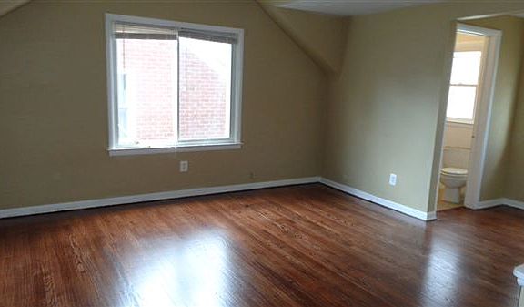 17653 STAHELIN UPPER BED