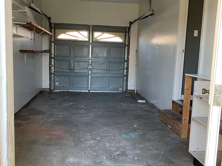 203 Academy Ln — Photo 27