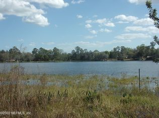 223 Simpson Dr, Interlachen, FL 32148