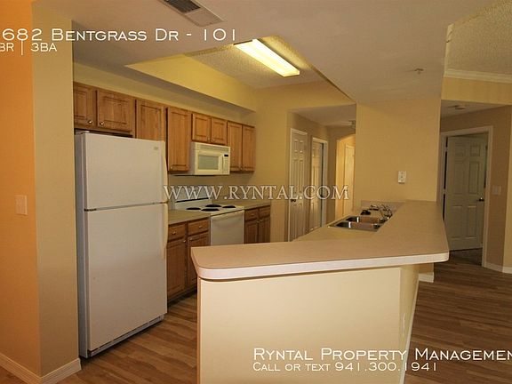 3rd image of 5682 Bentgrass Dr Unit 101