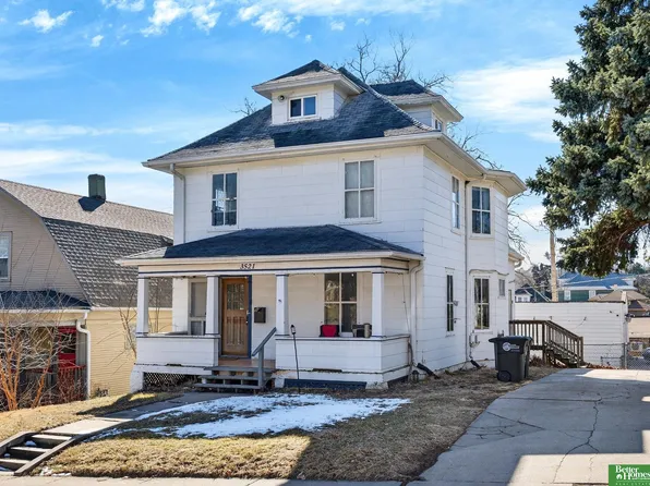 3521 Jones St, Omaha, NE 68105