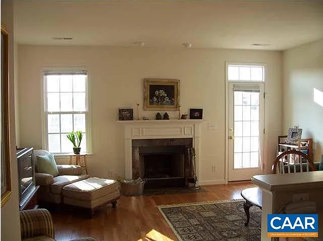 544 Summerford Ln — Photo 7