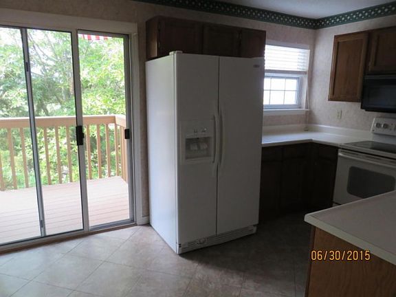 5th image of 102 Vixen Cir APT G