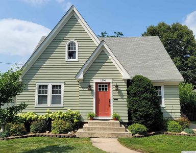 1206 W State St, Mason City, IA, 50401