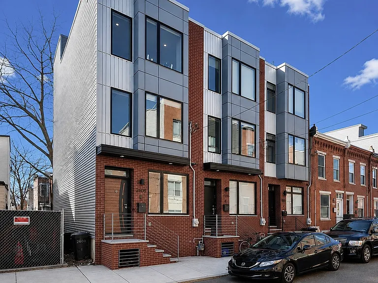 2608 Manton St — Photo 40