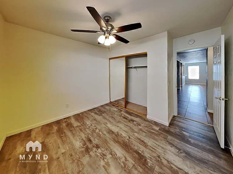 10668 S Silverbluff Dr — Photo 20