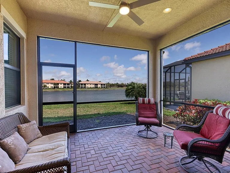 10424 Crooked Creek Dr — Photo 31