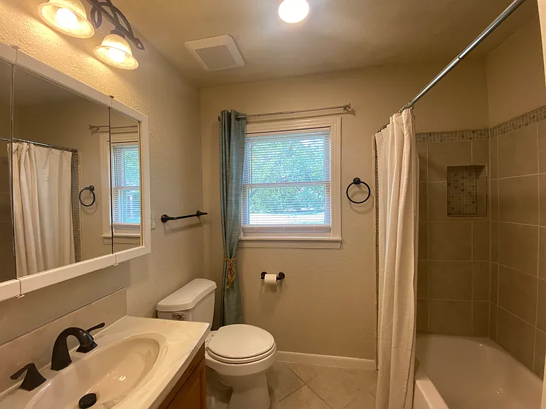 209 Lyman Dr — Photo 18