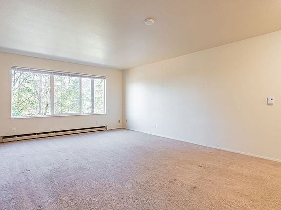 4th image of 14826 SE 38th St APT 7