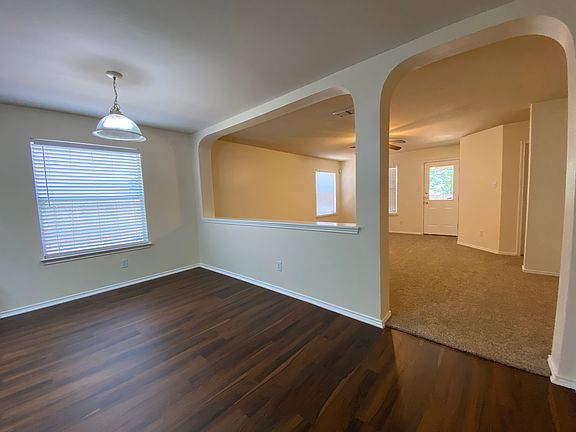 5th image of 10410 Marengo Ln