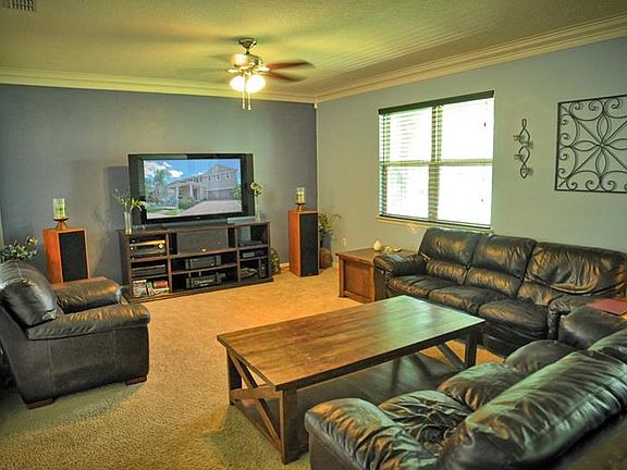 4th image of 11852 Thatcher Ave