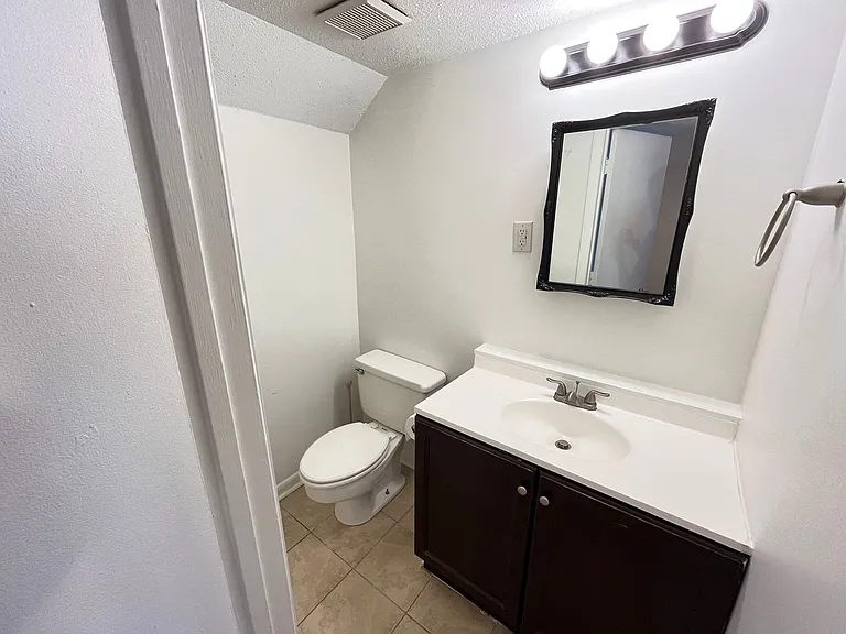 4805 Little River Rd #4 — Photo 13