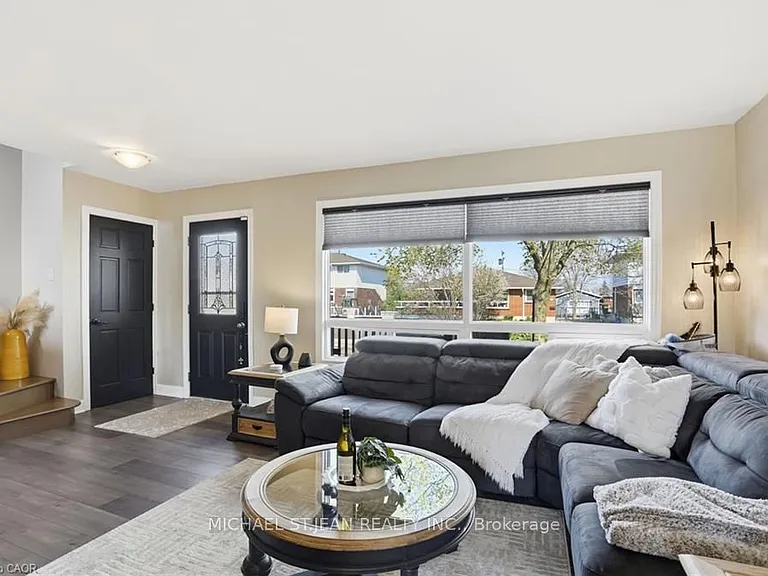 282 Roach Ave — Photo 11