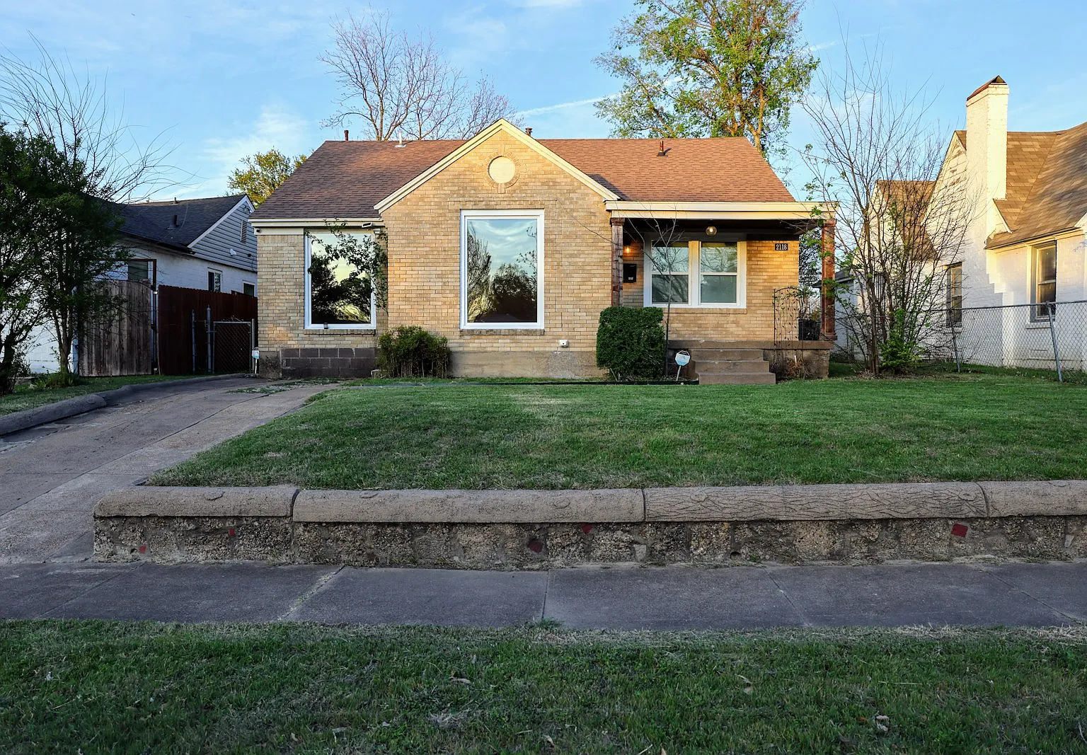 2118 Berwick Ave — Photo 1