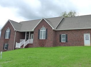 5 Carolee Ct, Pulaski, VA 24301