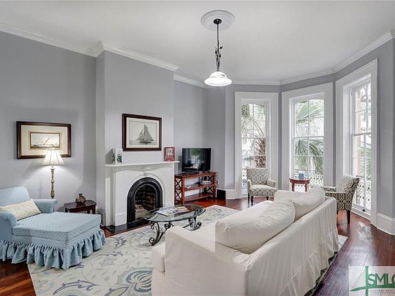 5th image of 110 E Gaston St