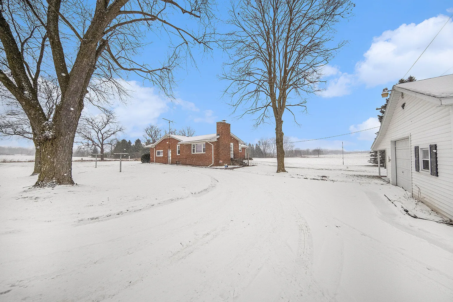 4881 Weber Rd photo 1