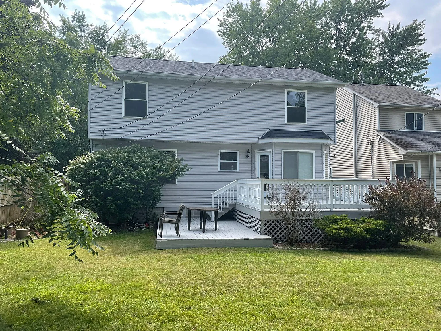 39 Ascot Ave — Photo 2