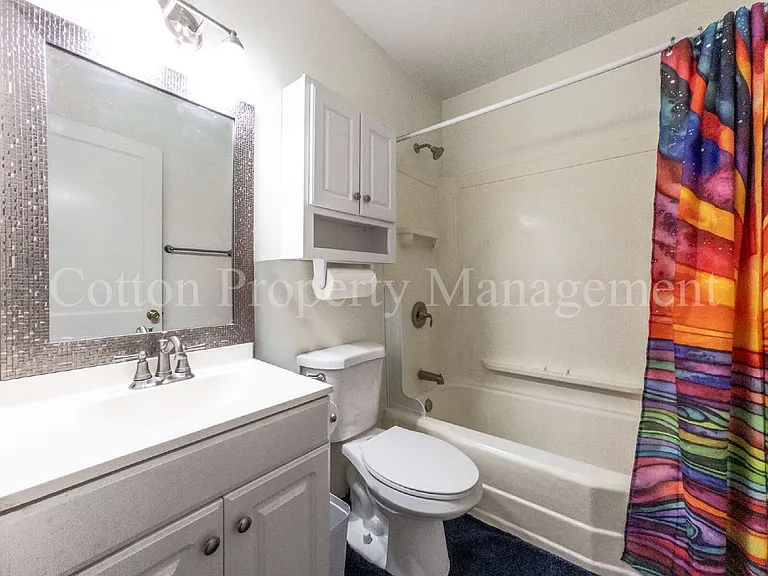 318 Central Blvd — Photo 17