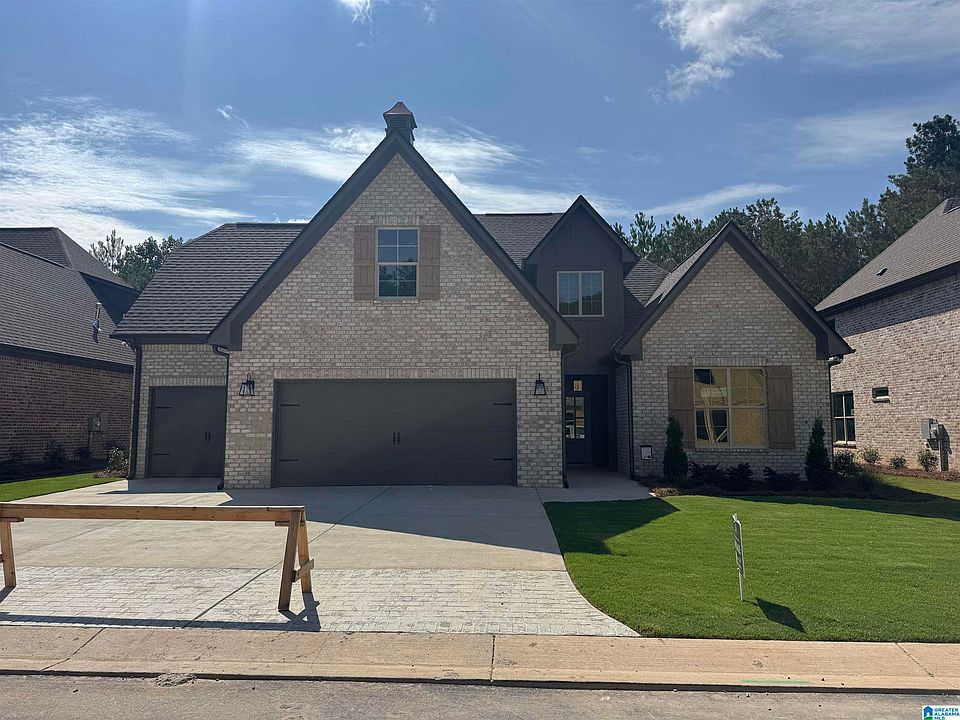 1st image of 139 Glengerry Dr