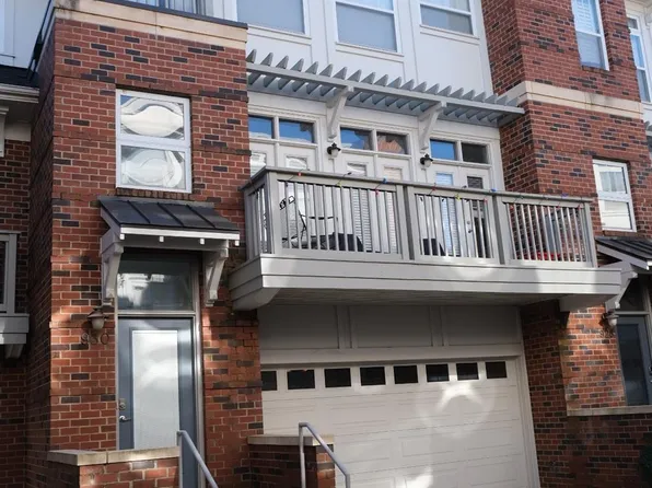 930 Gracie Way, Charlotte, NC 28204