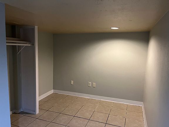 2nd image of 4216 Pasadena Pl NE #4