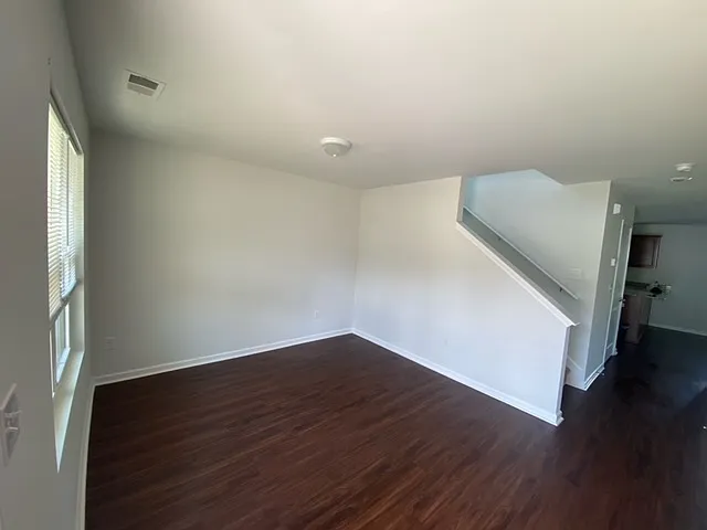 811 Millsgrove Court *2 - 1 — Photo 3