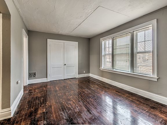3rd image of 3763 Meramec St #2S