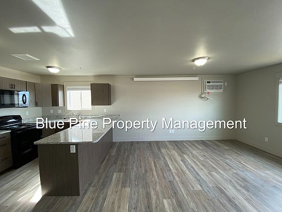 3rd image of 5850 Freedom Cir Unit 4