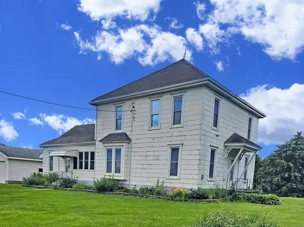 2428 270th St, Fredericksburg, IA 50630