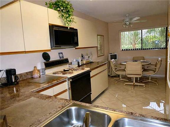 3rd image of 5550 Witney Drive #E 206