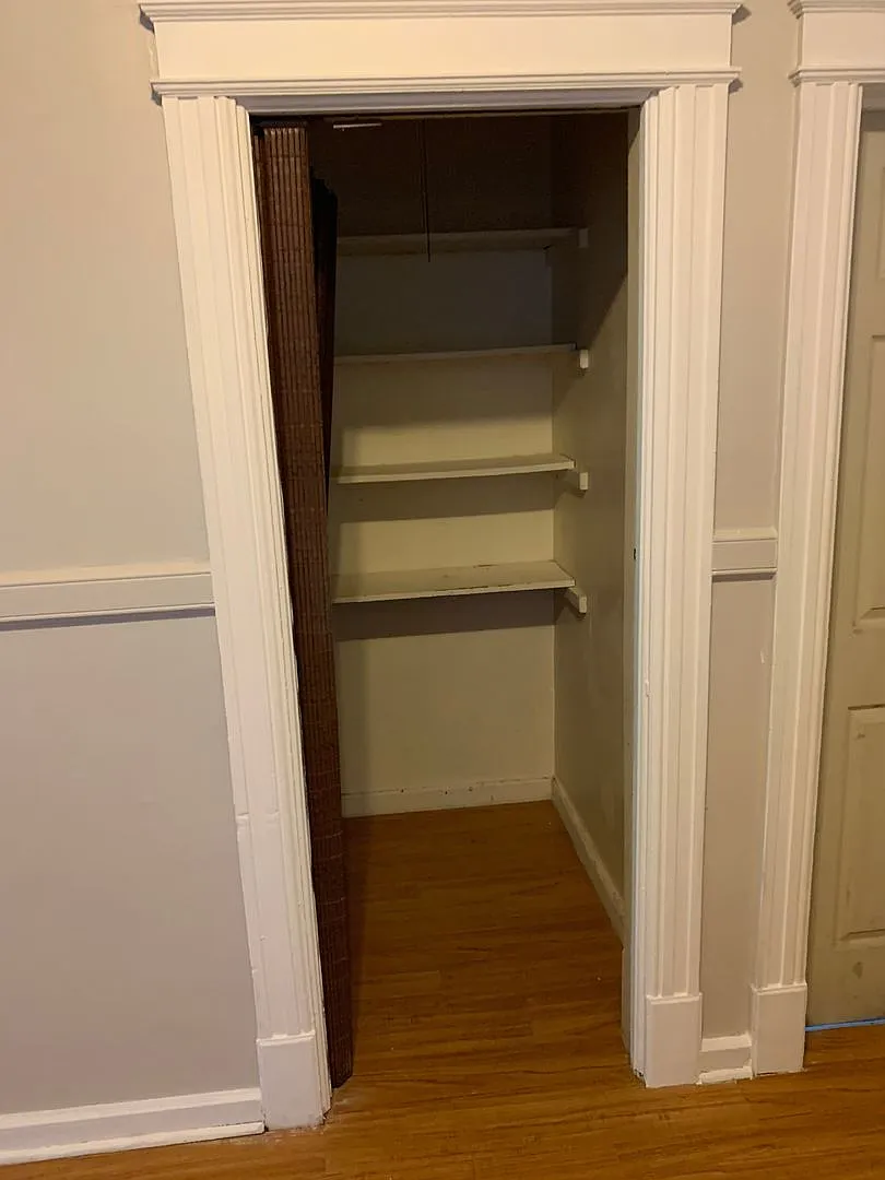 448 Yates Street — Photo 4