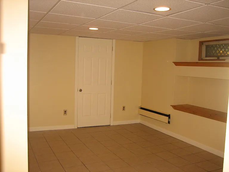 14 Roebuck Ave #8 — Photo 9