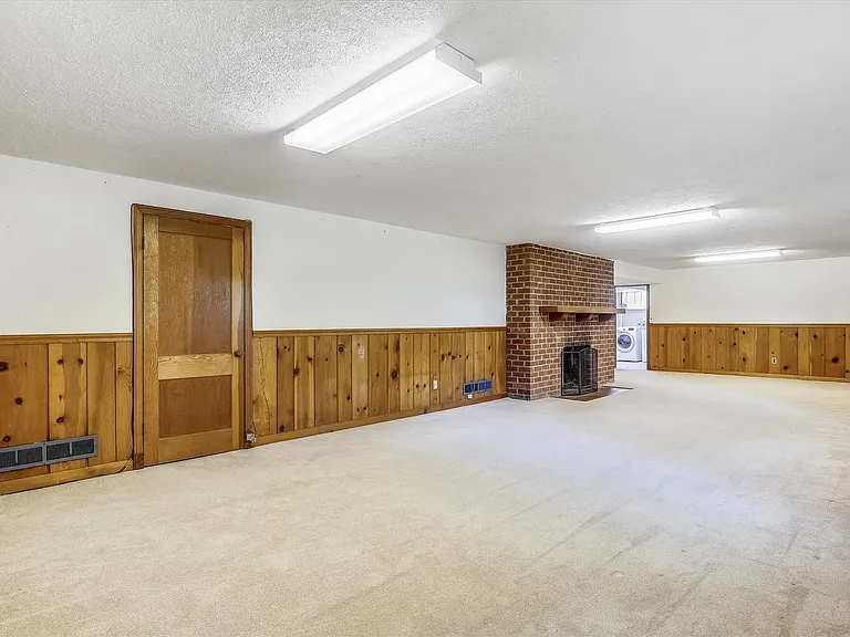 3303 Winnett Rd — Photo 31