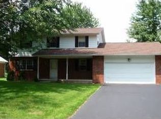 3273 W Pebble Beach Rd, Grove City, OH 43123