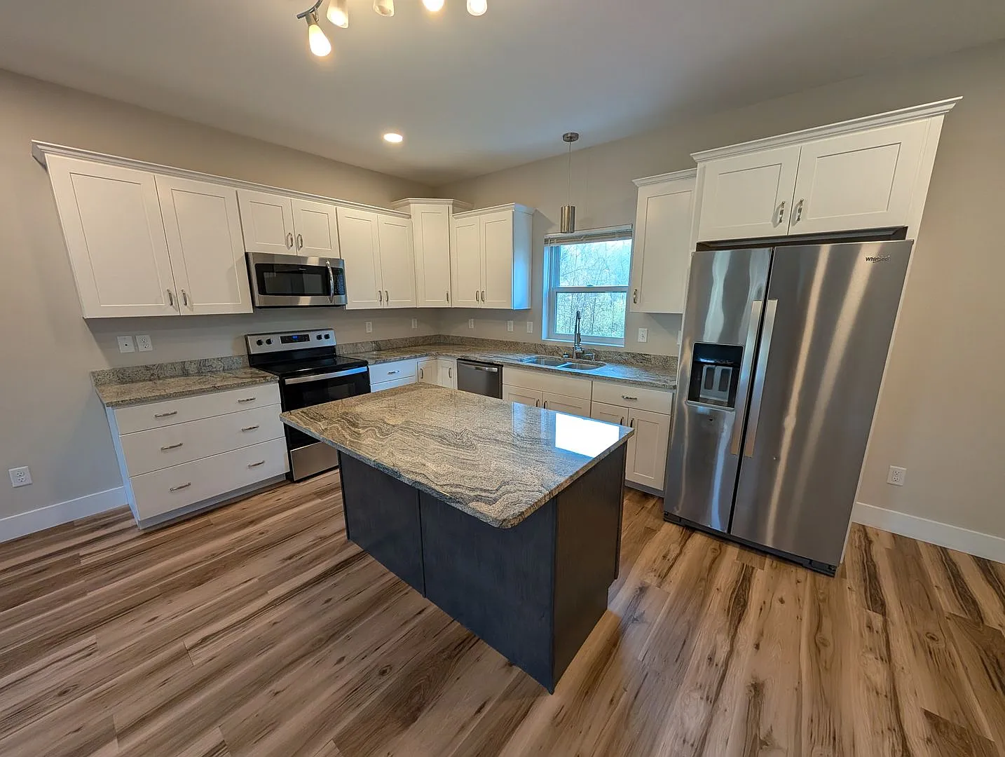 Swannanoa Rental — Photo 3