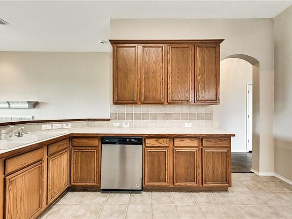 5th image of 9621 Links Fairway Dr