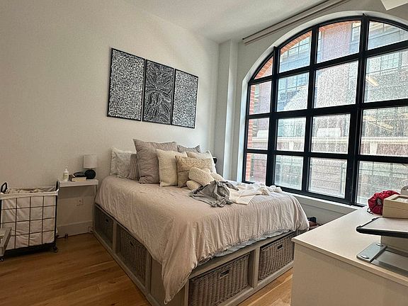 2nd image of 41-21 28th St #3F
