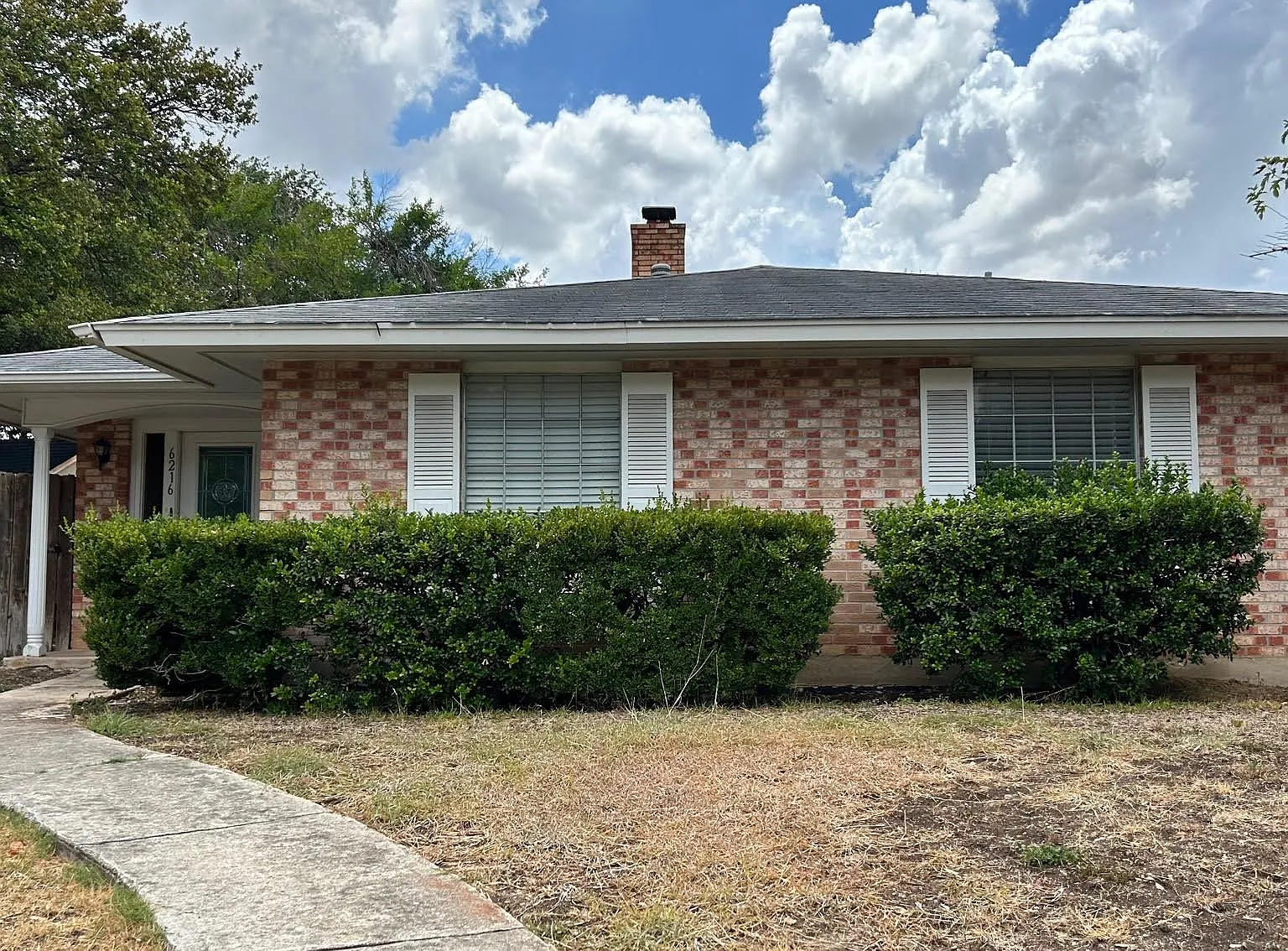 3 bed, 1800 sqft, $1,700 — Photo 1